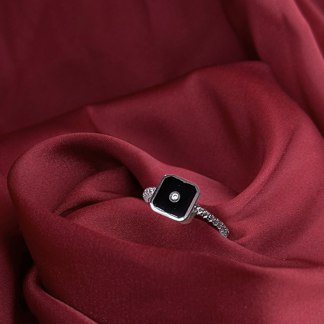 Black Squircle – 92.5 Sterling Silver Ring