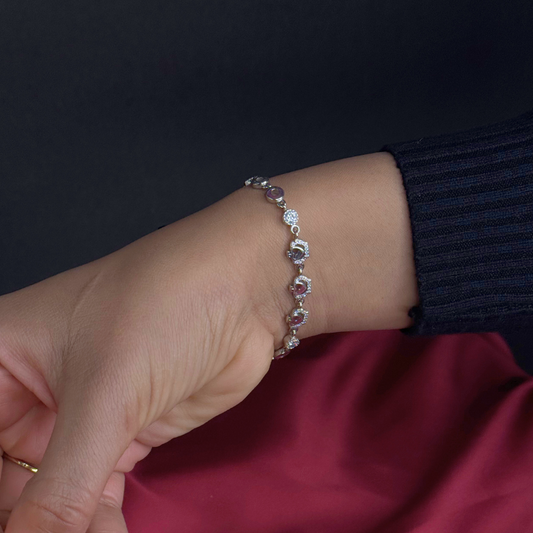 RANI BANDH – Regal Crowned Hearts Silver Bracelet