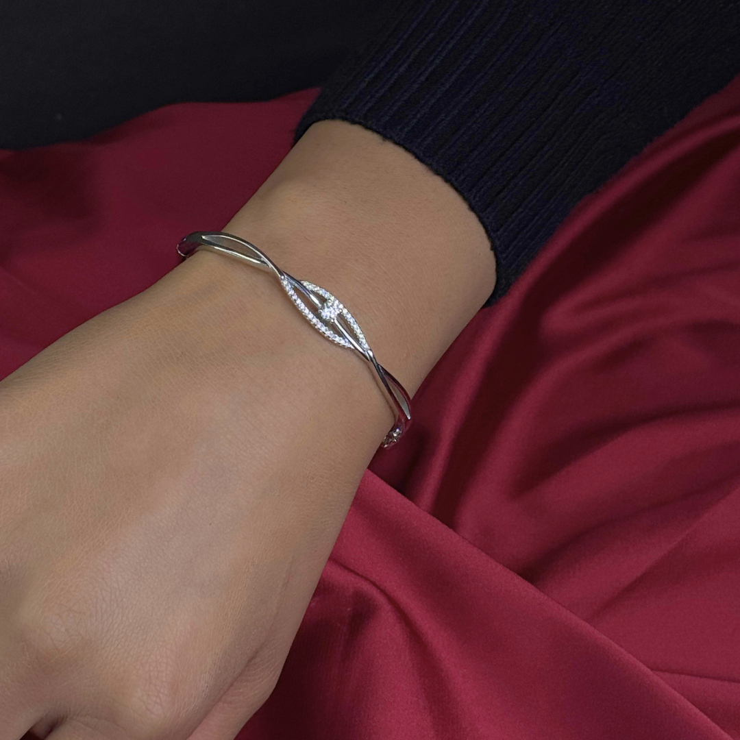 AYRA CUFF – Modern Curved Silver Statement Bracelet