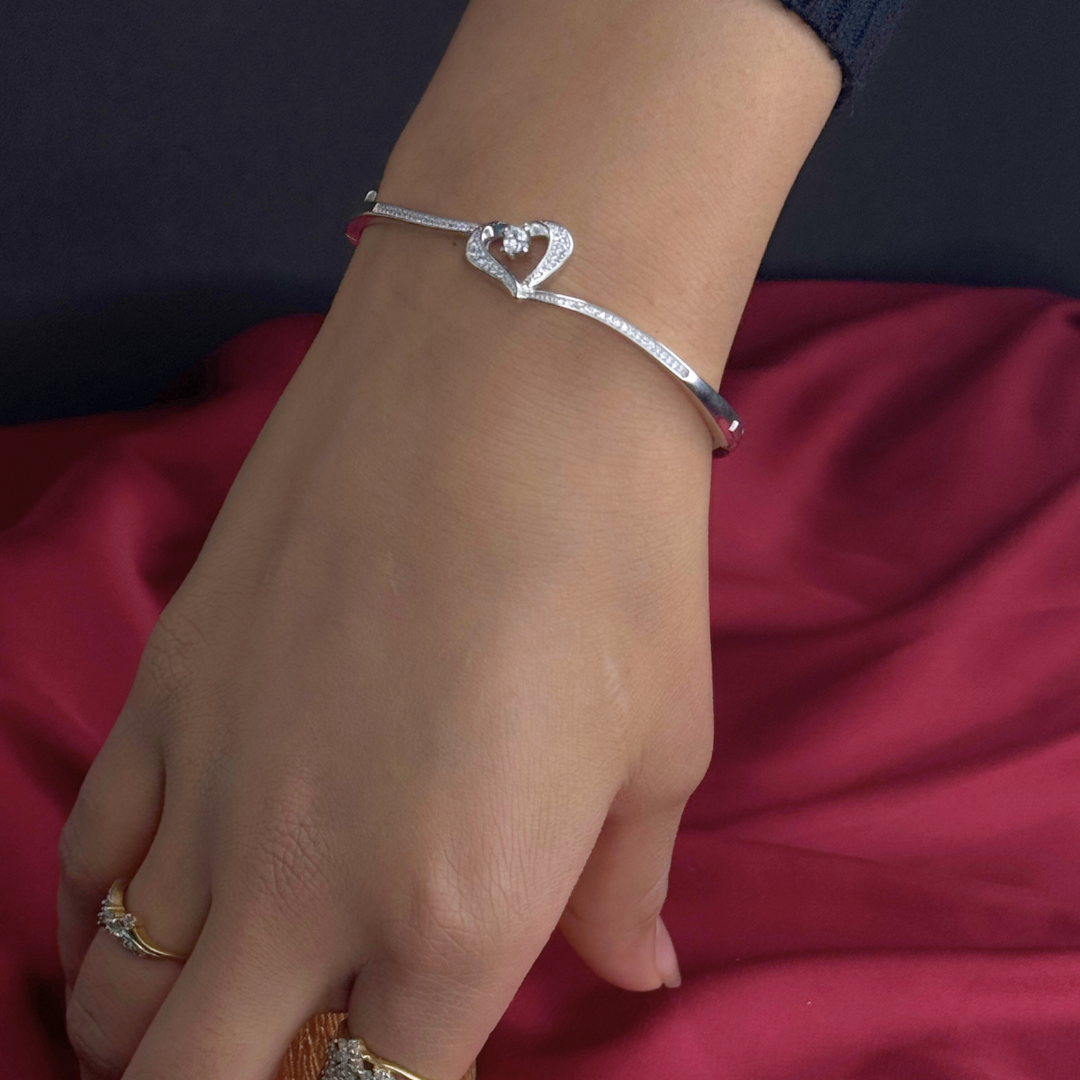 TILTED LOVE – Passionate Heart Silver Bracelet