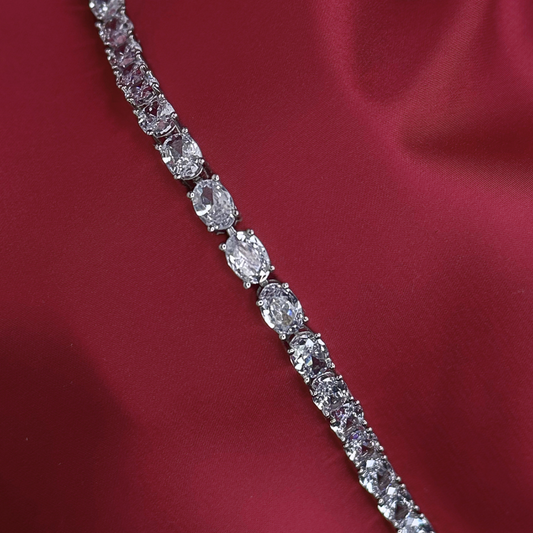 Stellar Line Silver Bracelet – Elegant Constellation-Inspired Jewelry