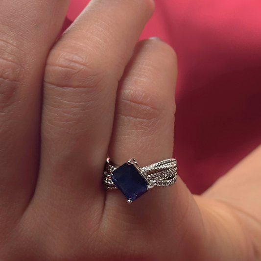 Bleue Dusk – Sleek Modern Silver Ring