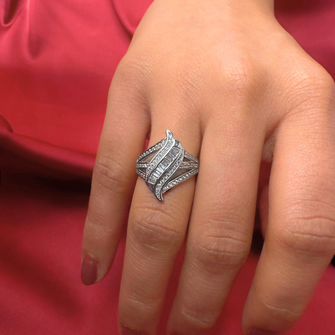 Ivory Arc – Sculptural Silver Curve Ring